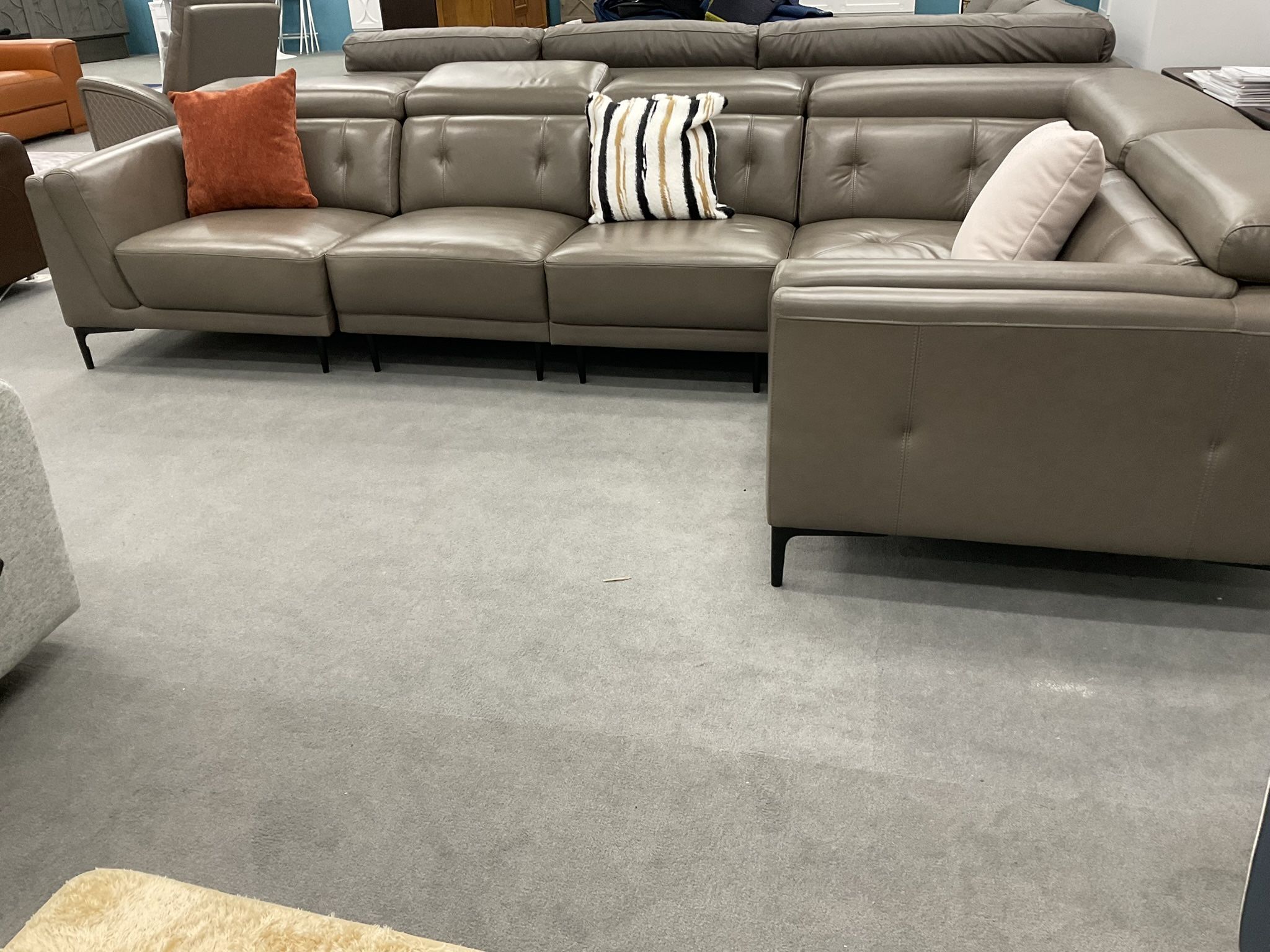 New Manual adjustable headrest 5 piece stationary sectional sofa.