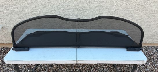 INFINITI G37 Q60 Convertible Wind Deflector