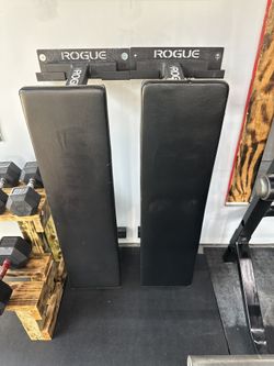 Rogue fitness flat utility bench it’s listed it’s available $150 each