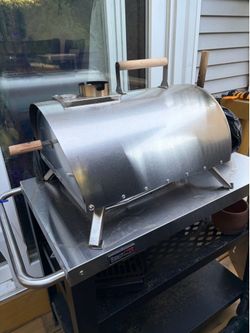Pizza  oven . Wood ship