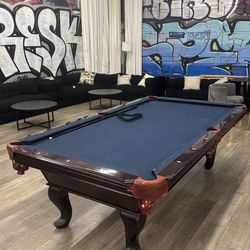 Pool table