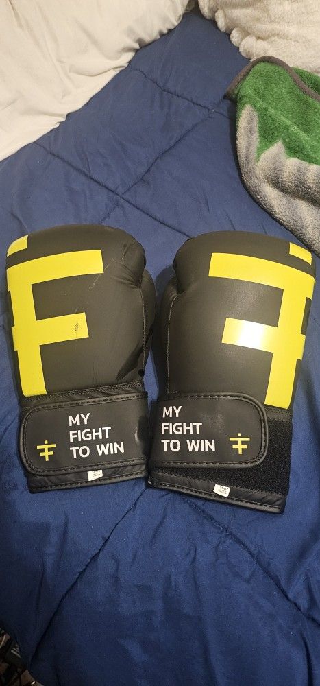 Boxing Gloves 