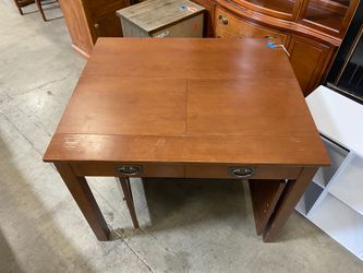 Mission Style Tuck-A-Way Expanding Table (4 Leaves)