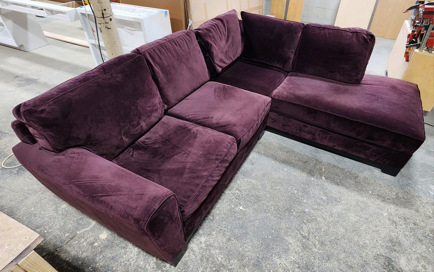 Macys Couch. Excellent Condition. Purple Velvet. Delivery Is Available!