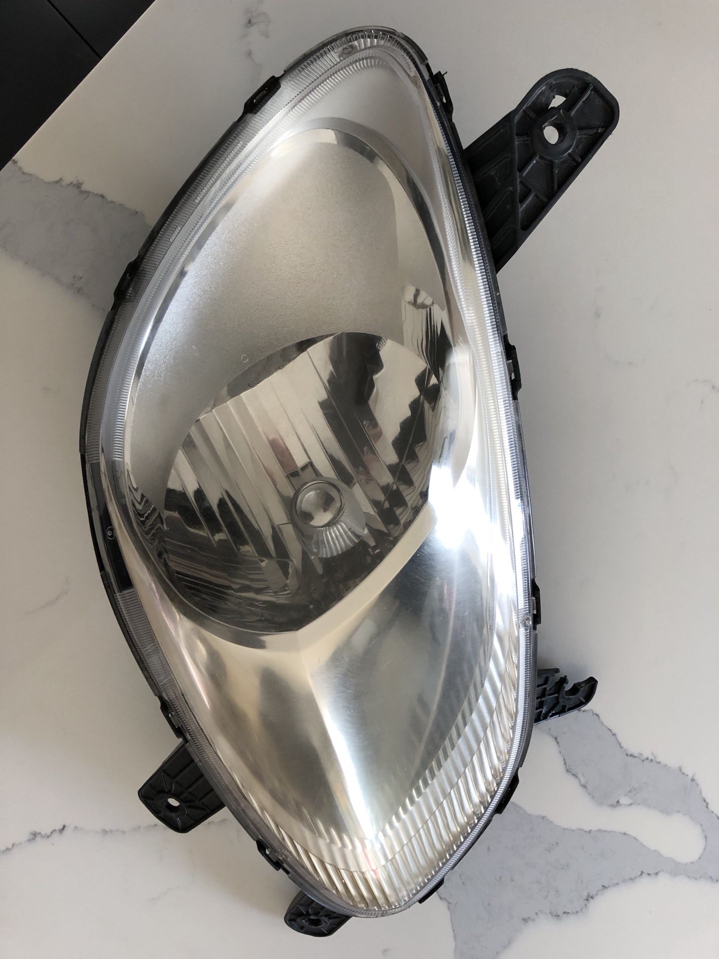 Front Left Pontiac Solstice 2008 Headlight Assembly