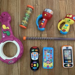 Music toys - Barney guitar, Noise Makers, Vtech Babyshark Smart Phone , Remote