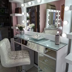 Vanity for makeup 