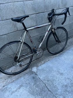 Road bicycle
