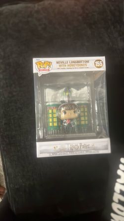 Funko Pop Neville Longbottom with Honeydukes