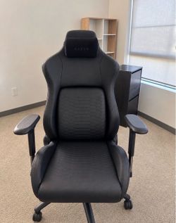 Moving out!!! Razer Gaming Chair Black