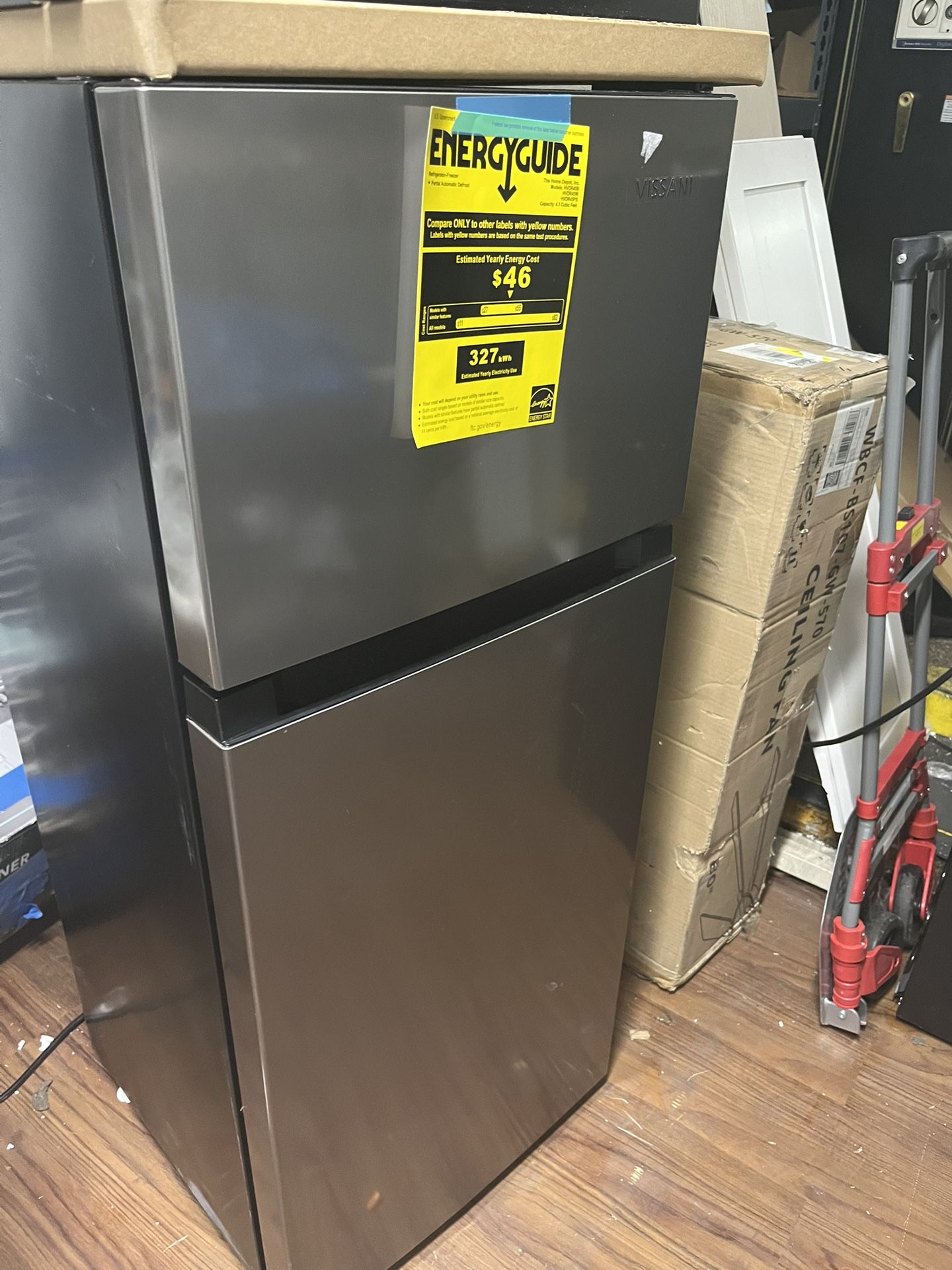 Refrigerator 