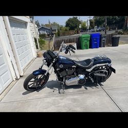 Breakout Harley 2013