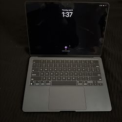 Macbook Air M2 2022