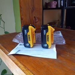 DeWalt. 20 v new. Batteries.  5.0 AH. Lithium   x2