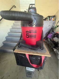 Shop vacuum