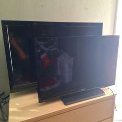 Sanyo Plasma TV (BUNDLE) - 32"inch & 39"inch