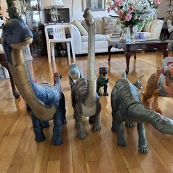 Dinosaurs Collection Including Huge Three Dinos