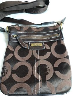 Crossbody purse