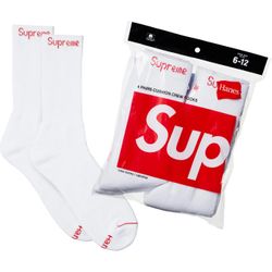 Supreme x Hanes Socks 