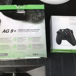 Xbox One Bluetooth Headphoness And Remote Control