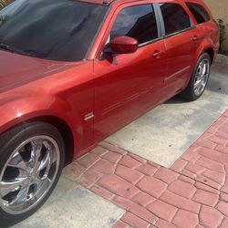 2005 Dodge Magnum