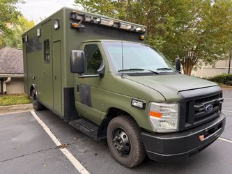 2008 Ford E-450 Super Duty Ambulance – 6.0L Power Stroke Turbo Diesel – Government Surplus