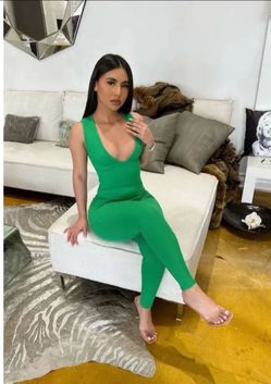 Deep v neck Jumpsuit