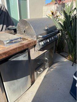 Bull BBQ island REDUCED!!!