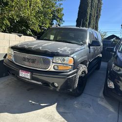 2003 GMC SUV 