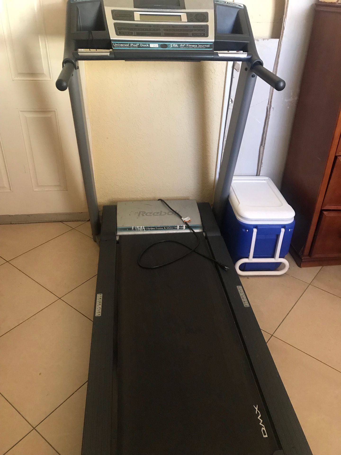 Reebok walking machine for Sale in Miami, FL OfferUp