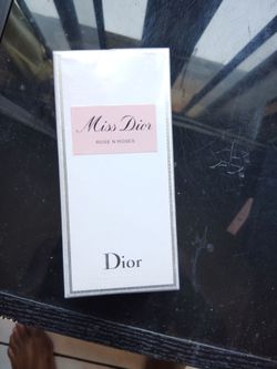 Rose n roses miss Dior perfume
