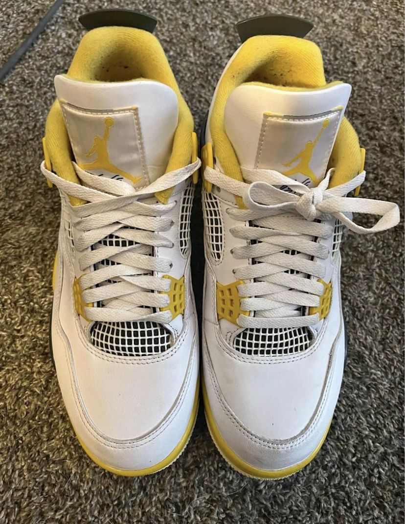 Jordan Retro 4