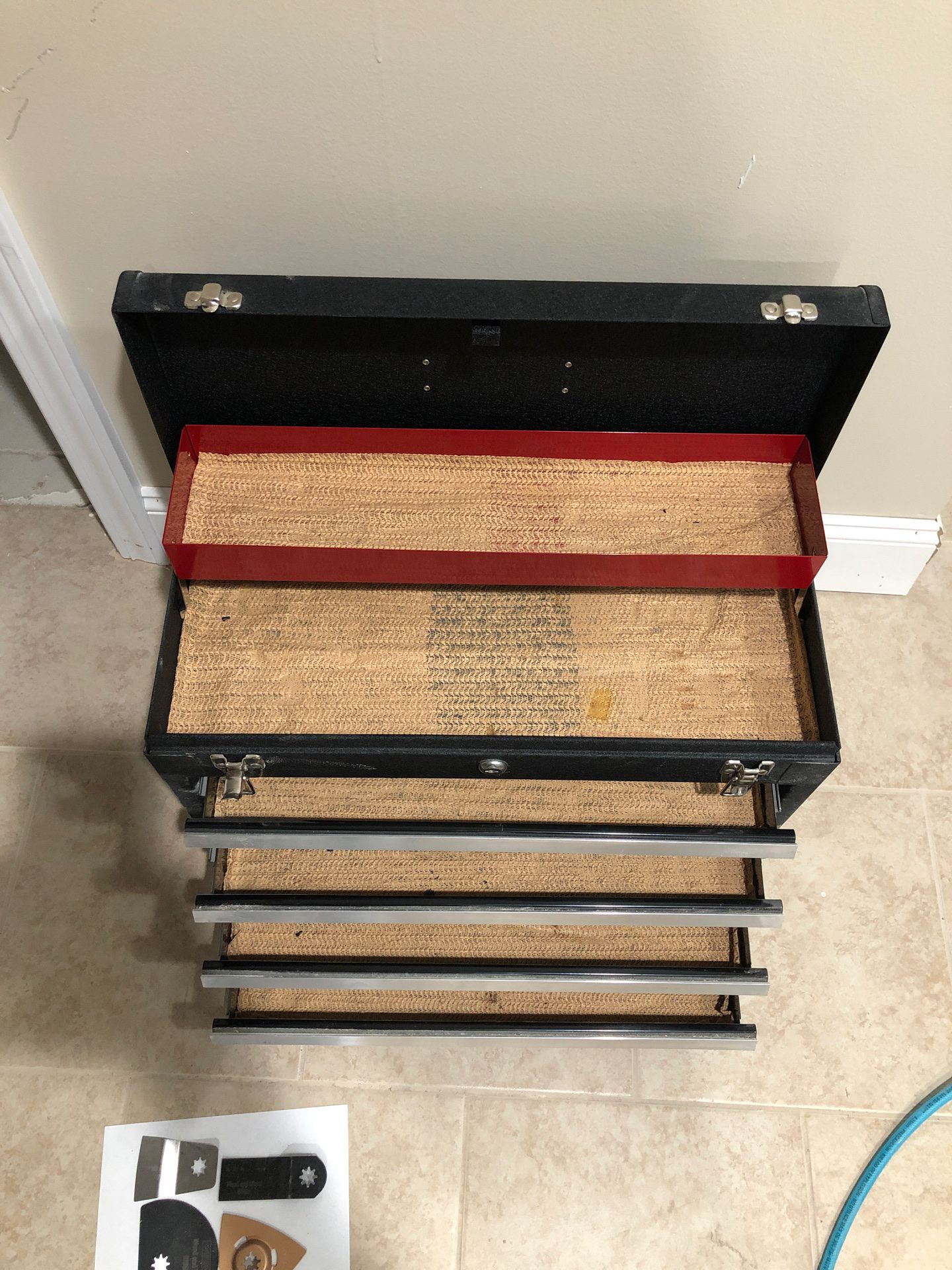 Craftsman metal six drawer tool box