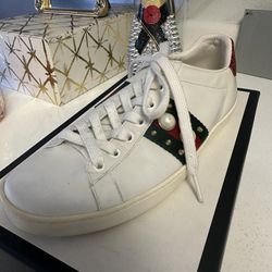 GUCCI ACE SNEAKERS - ACE STUDDED PEARL WOMEN’S