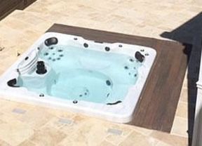 Hot Tub in fully working order,needs new framing,seats 6