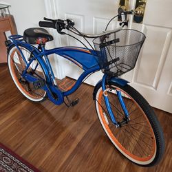 Unisex Margaritaville Beach Cruiser 26” Tires. 7 Speed Bike. Mint