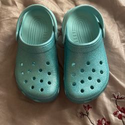 Crocs Size J 3