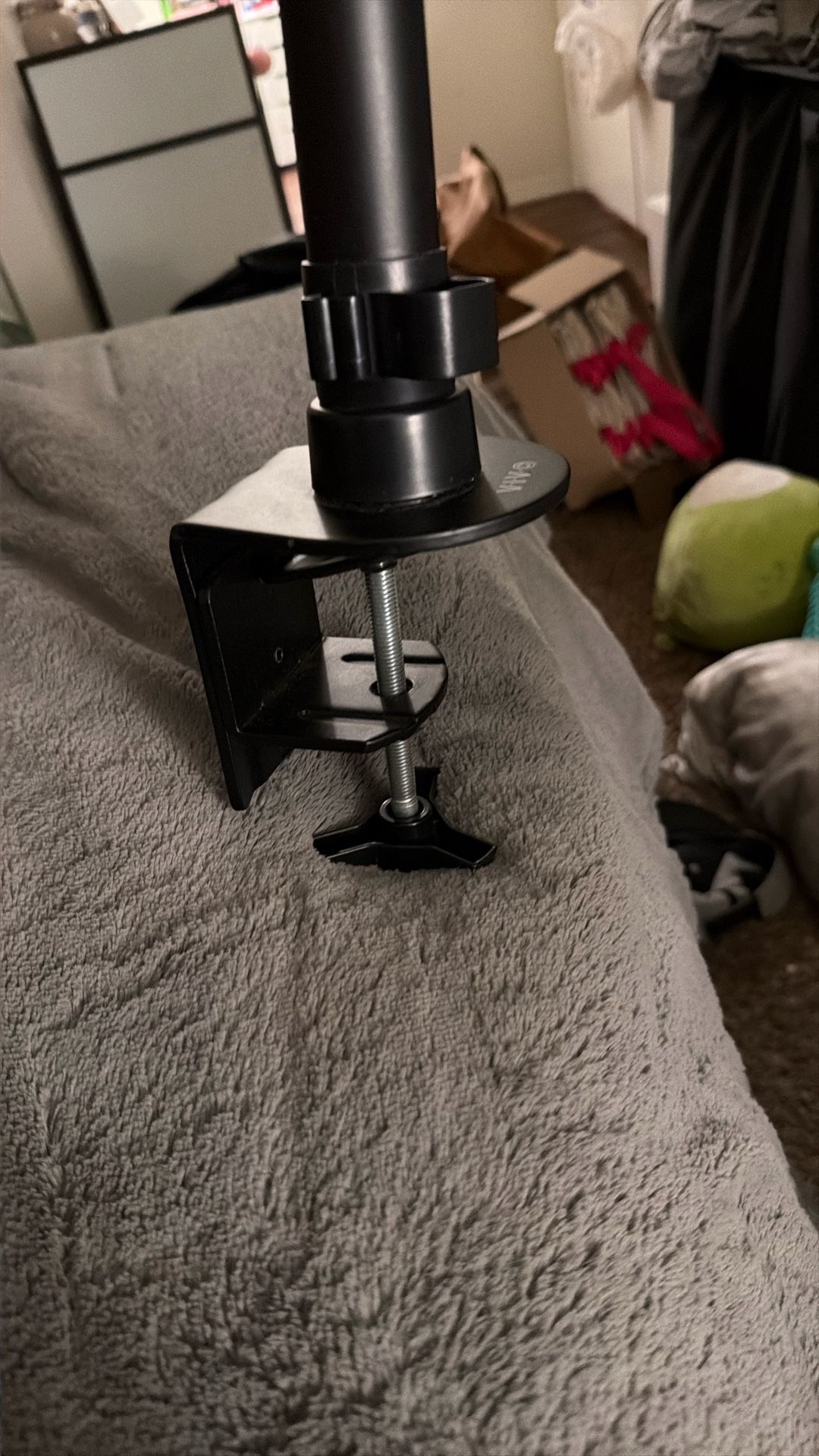 Monitor Mounts With Clamp