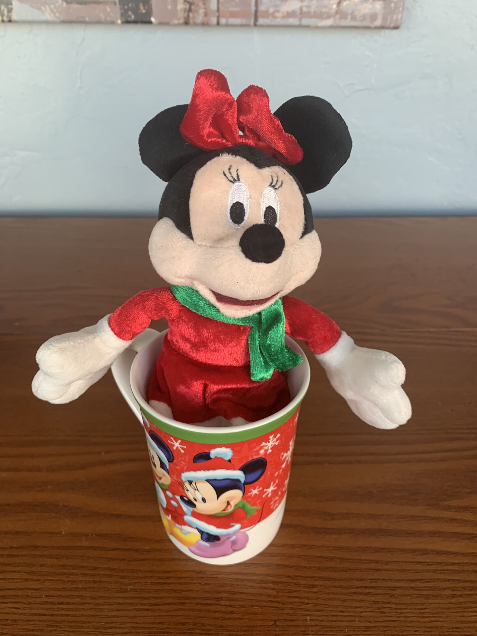 Disney Minnie Mouse Mug Warmer for Sale in Champions Gt, FL - OfferUp