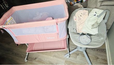 Baby swing/ baby bassinet