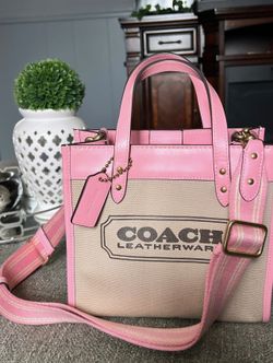 COACH 22 Field Tote