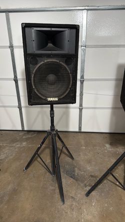 Yamaha PA Speaker Cabinet