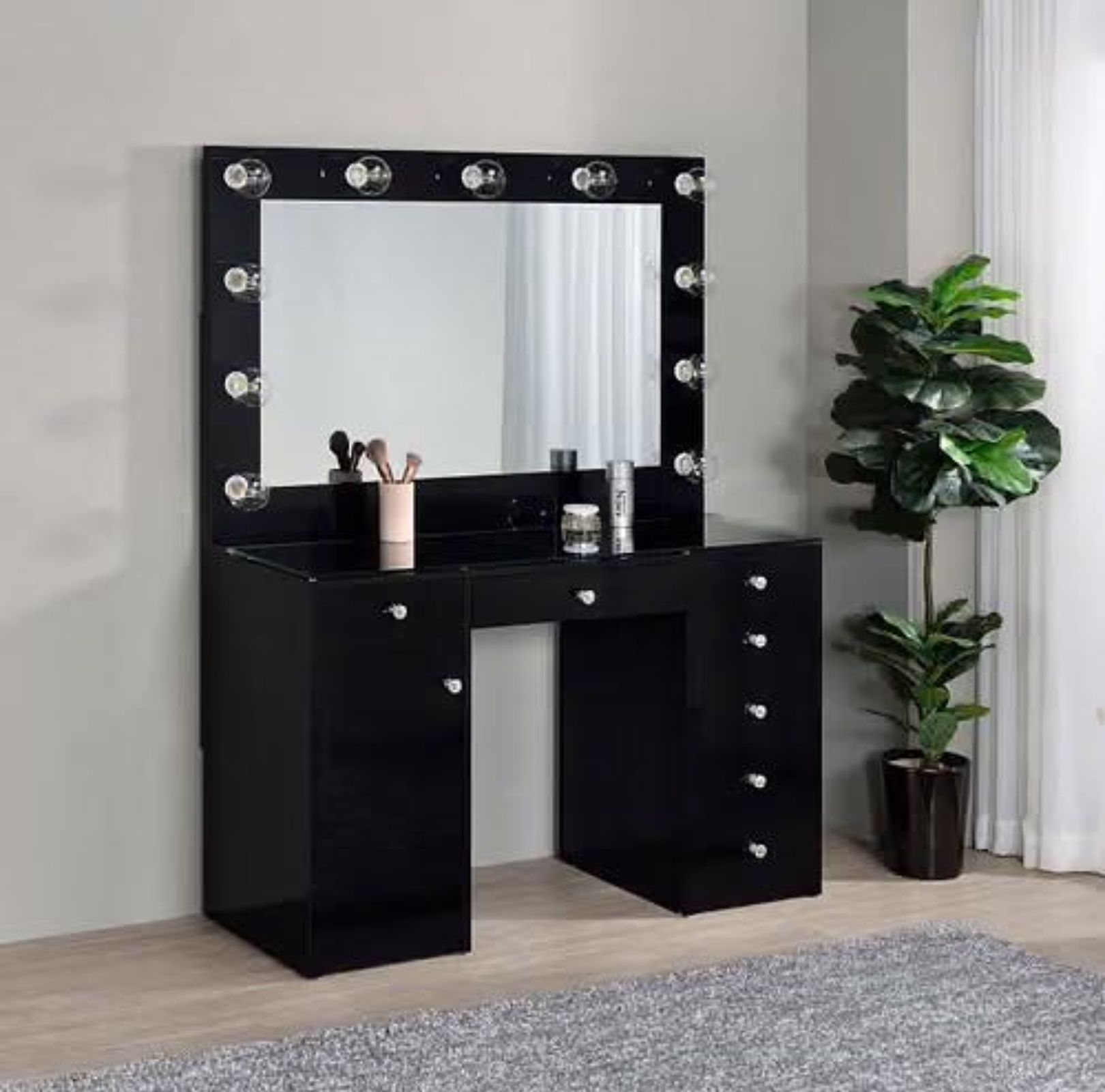 Beautiful Vanity Set