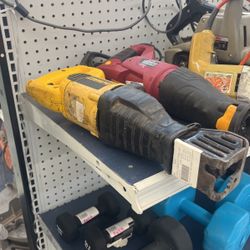 Dealt Reciprocating Saw