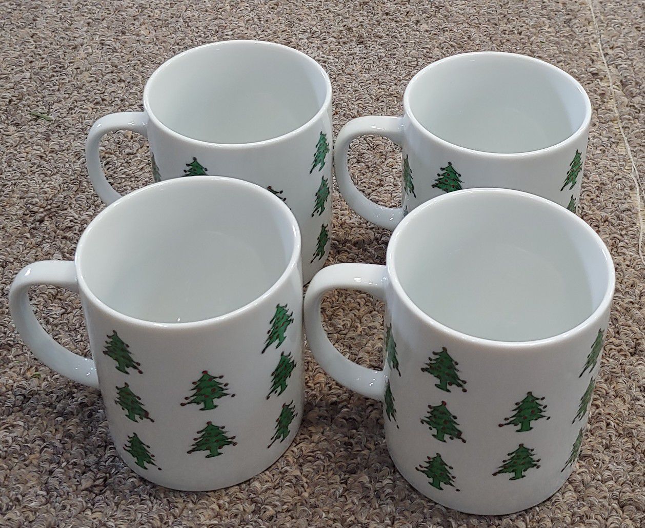 Vintage Christmas Tree Coffee Mugs