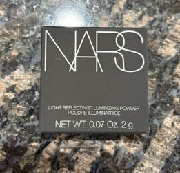 NEW NARS LIGHT REFLECTING LUMINIZING POWDER IN EROS $8!