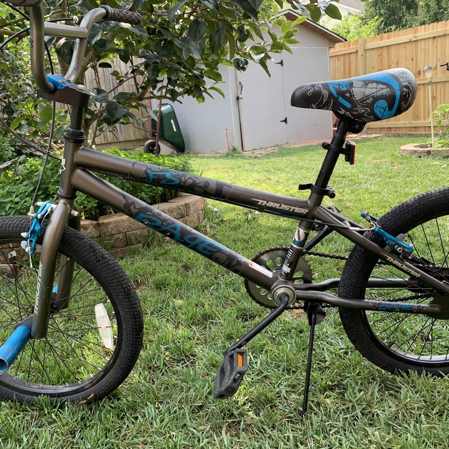 Thruster rage cheap bmx bike