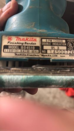 MAkita finishing sander