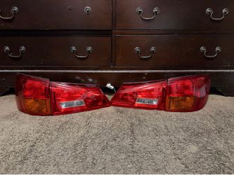 2006 Lexus is250 oem taillights