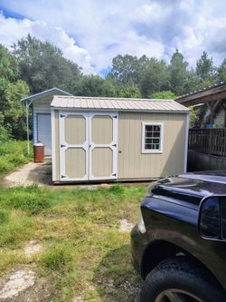 Selling a 10x13 building new for 6300